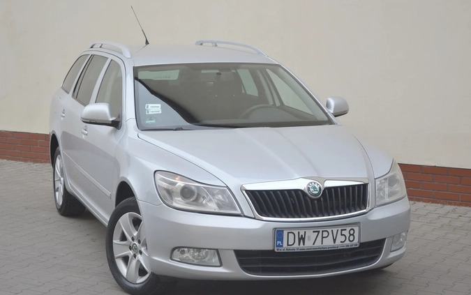 Skoda Octavia cena 17900 przebieg: 374800, rok produkcji 2011 z Gołańcz małe 277